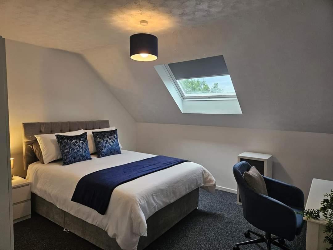 Cosy At The Castle Apartment แคร์ริกเฟอร์กัส ภายนอก รูปภาพ
